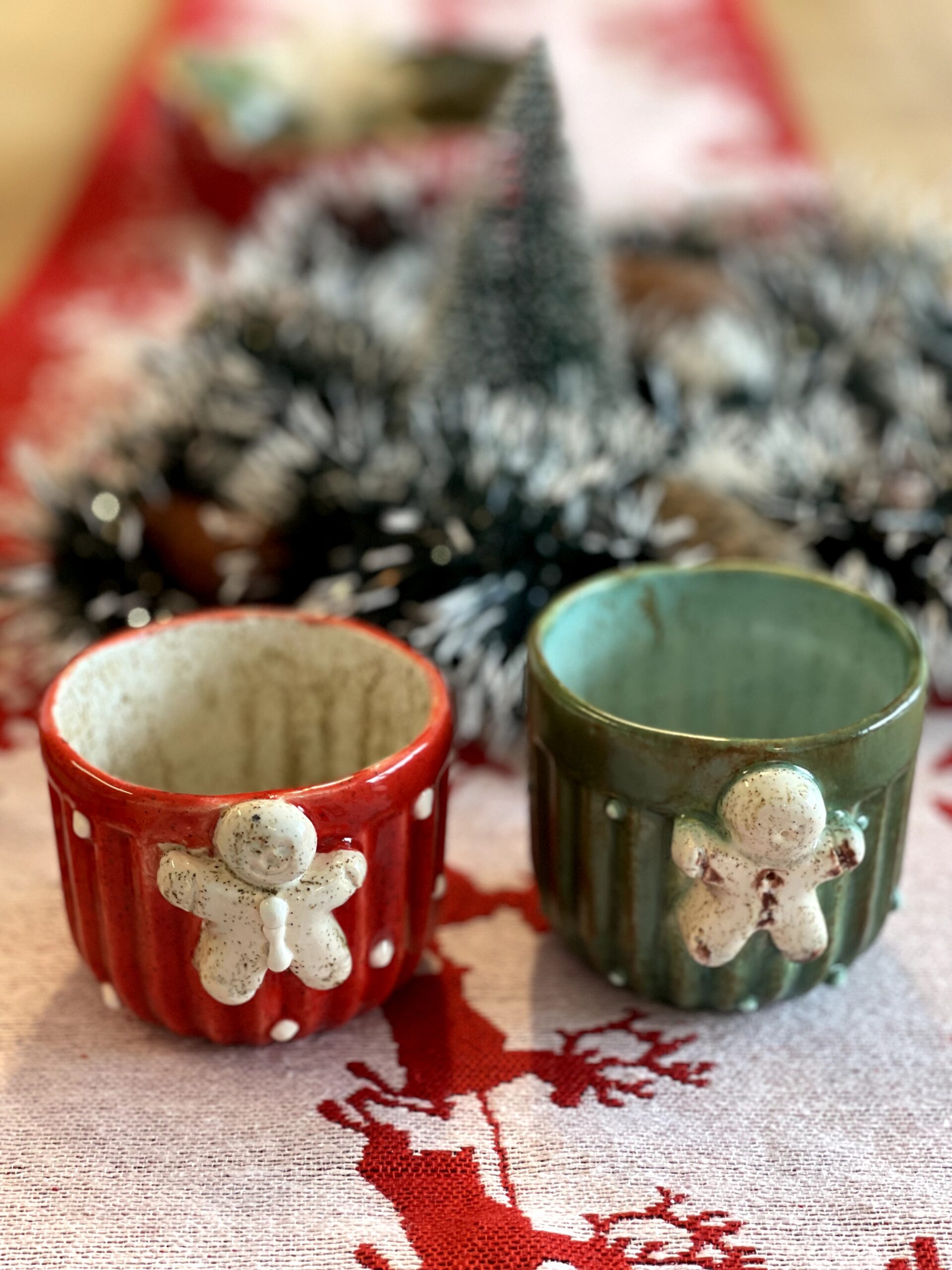 Poterie artisanale trempée dans des couleurs d'hiver pour tout usage: café, thé, tisane, cidre, etc. – Image 2