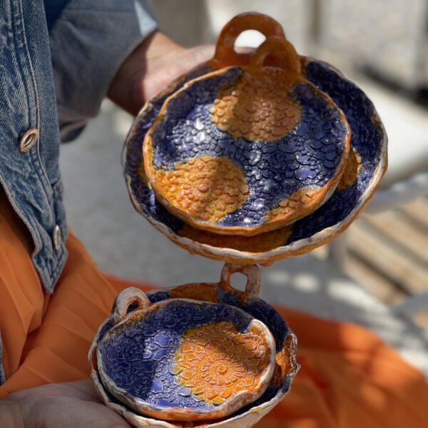 4 assiettes en céramique couleurs uniques
