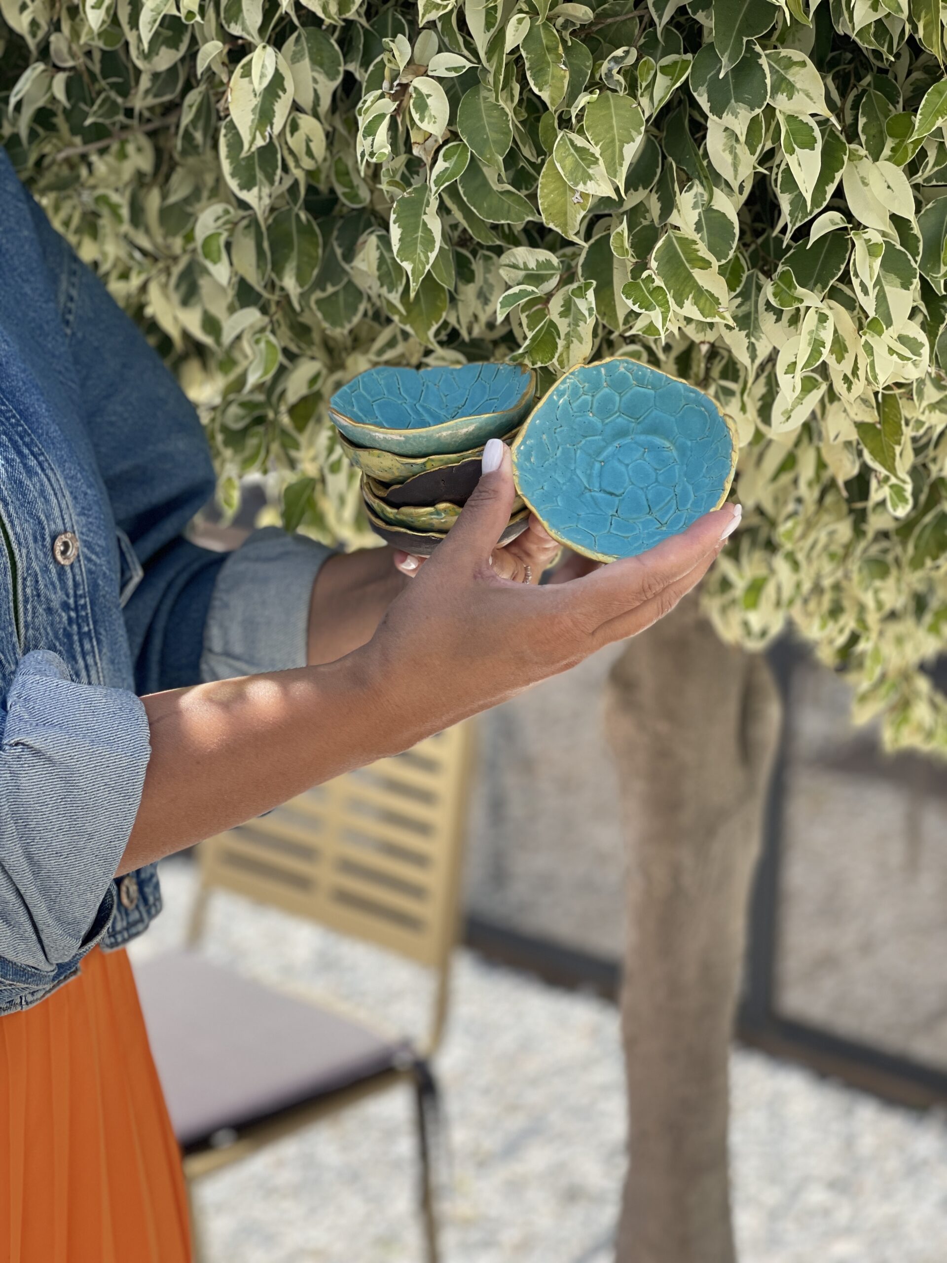 6 petites assiettes en céramique, fait main, vert, bleu, marron, à usages multiples – Image 2