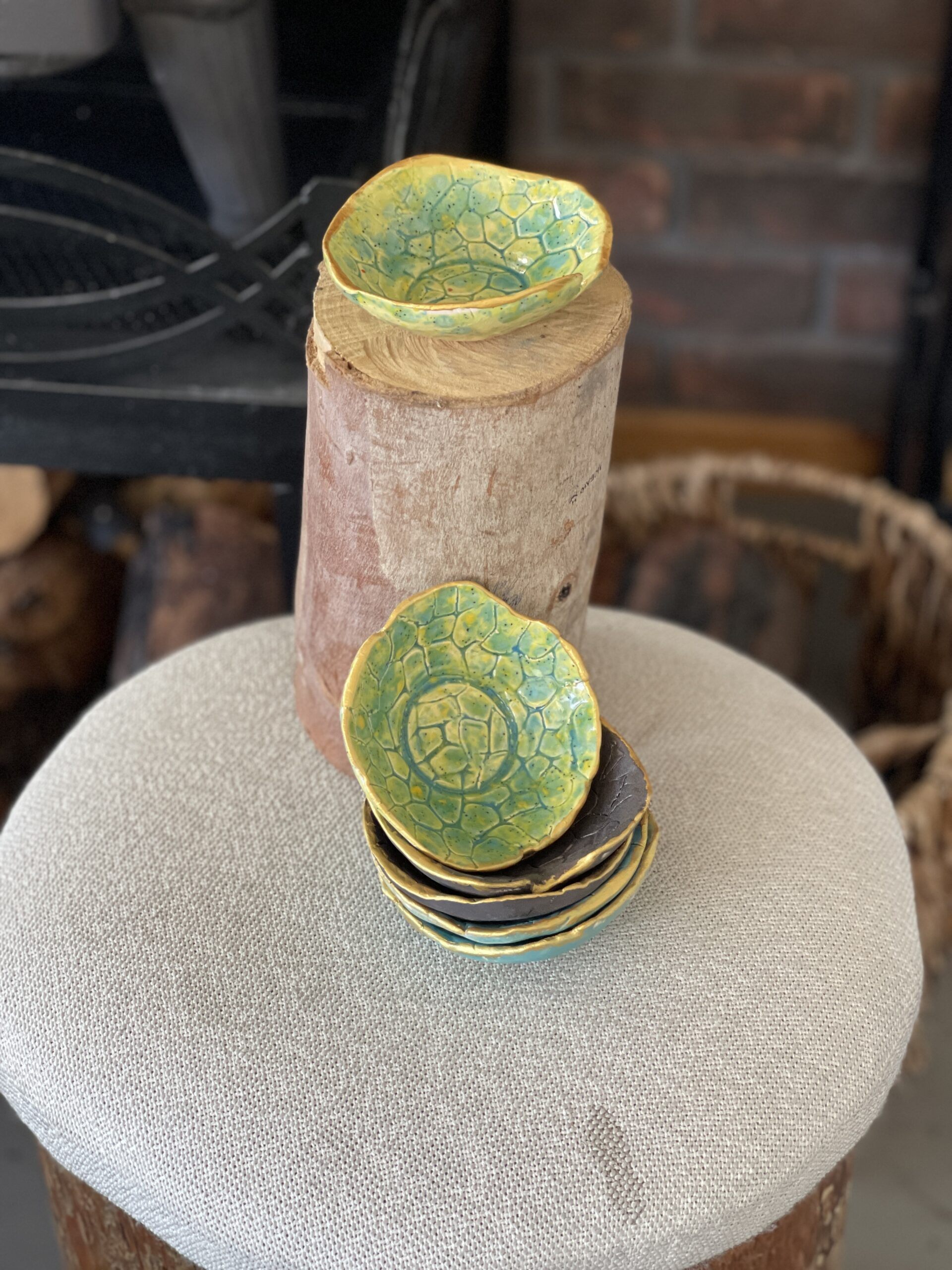 6 petites assiettes en céramique, fait main, vert, bleu, marron, à usages multiples – Image 6