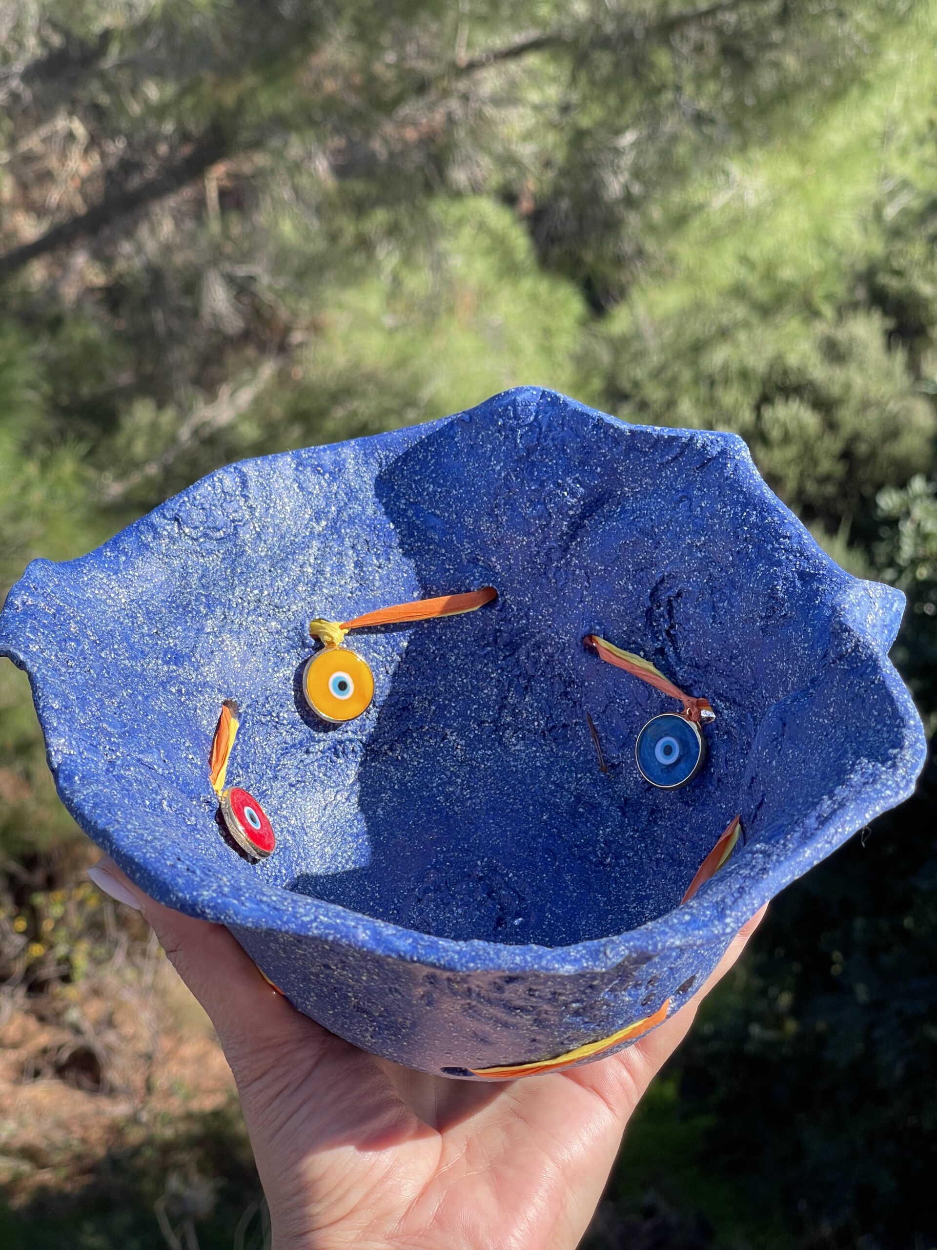 Bol en céramique fine fait main à usages multiples. – Image 5