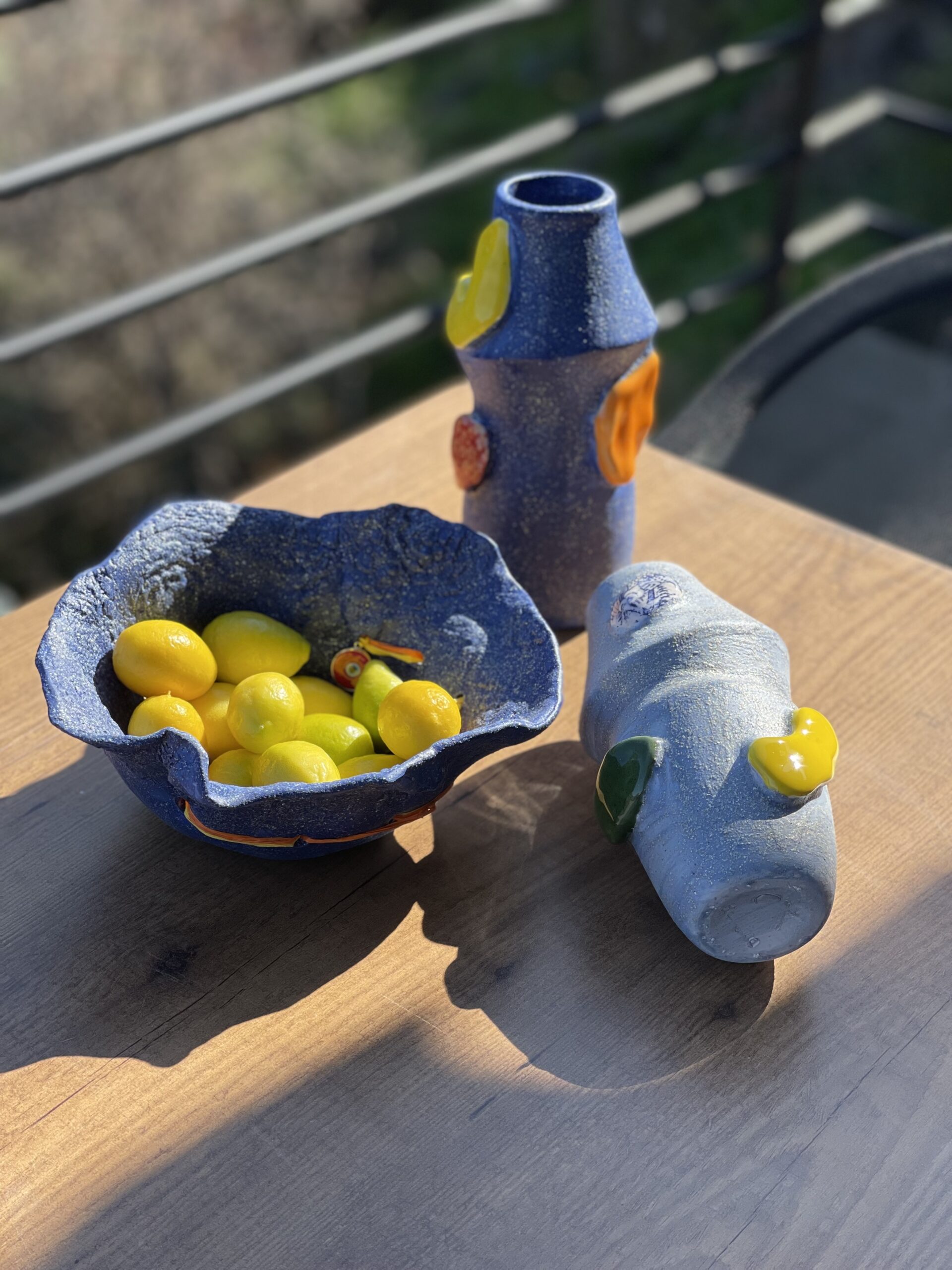 Bol en céramique fine fait main à usages multiples. – Image 9