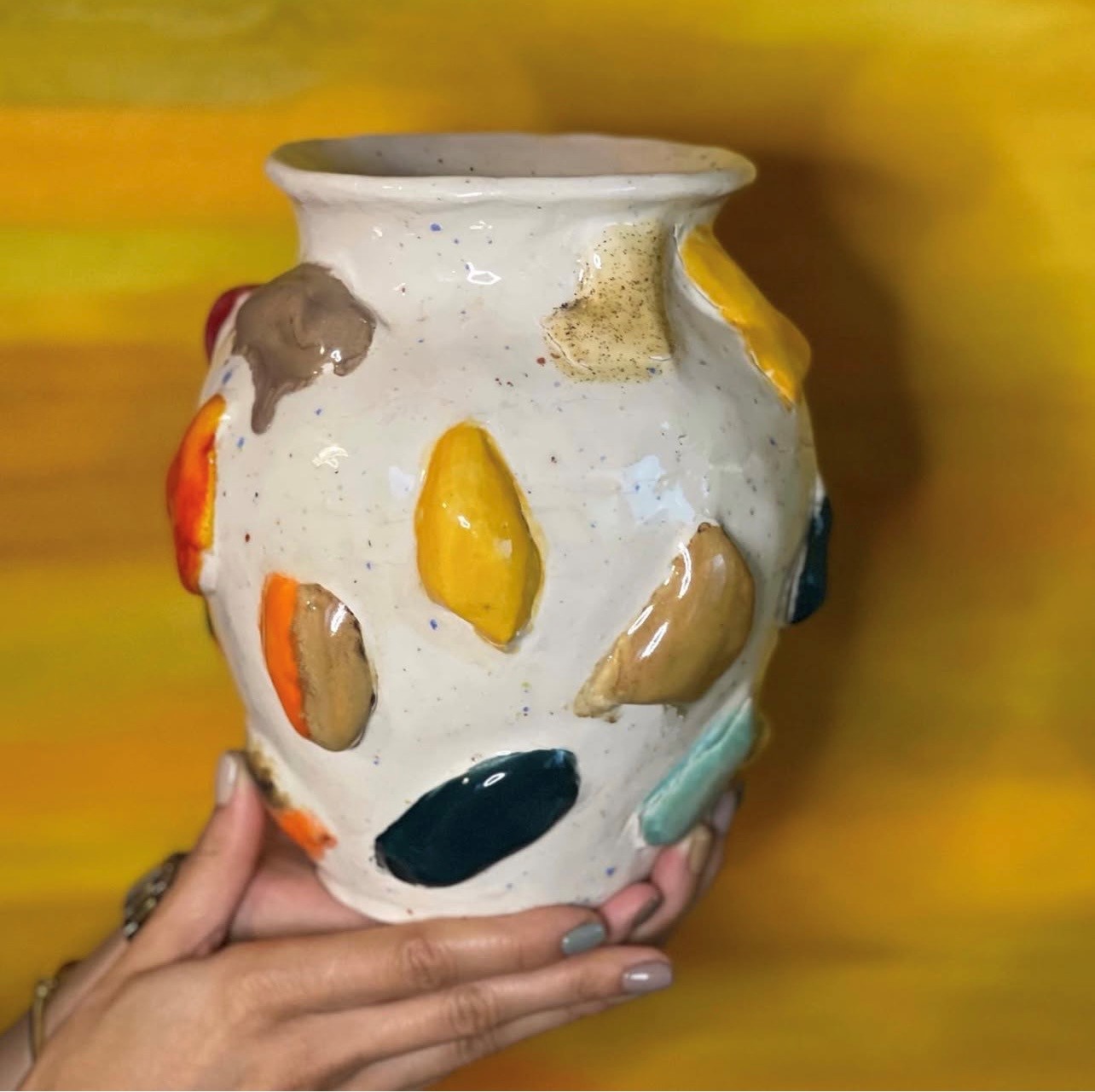 Grand vase en céramique, fait main adapté aux différents styles d'intérieur. – Image 11