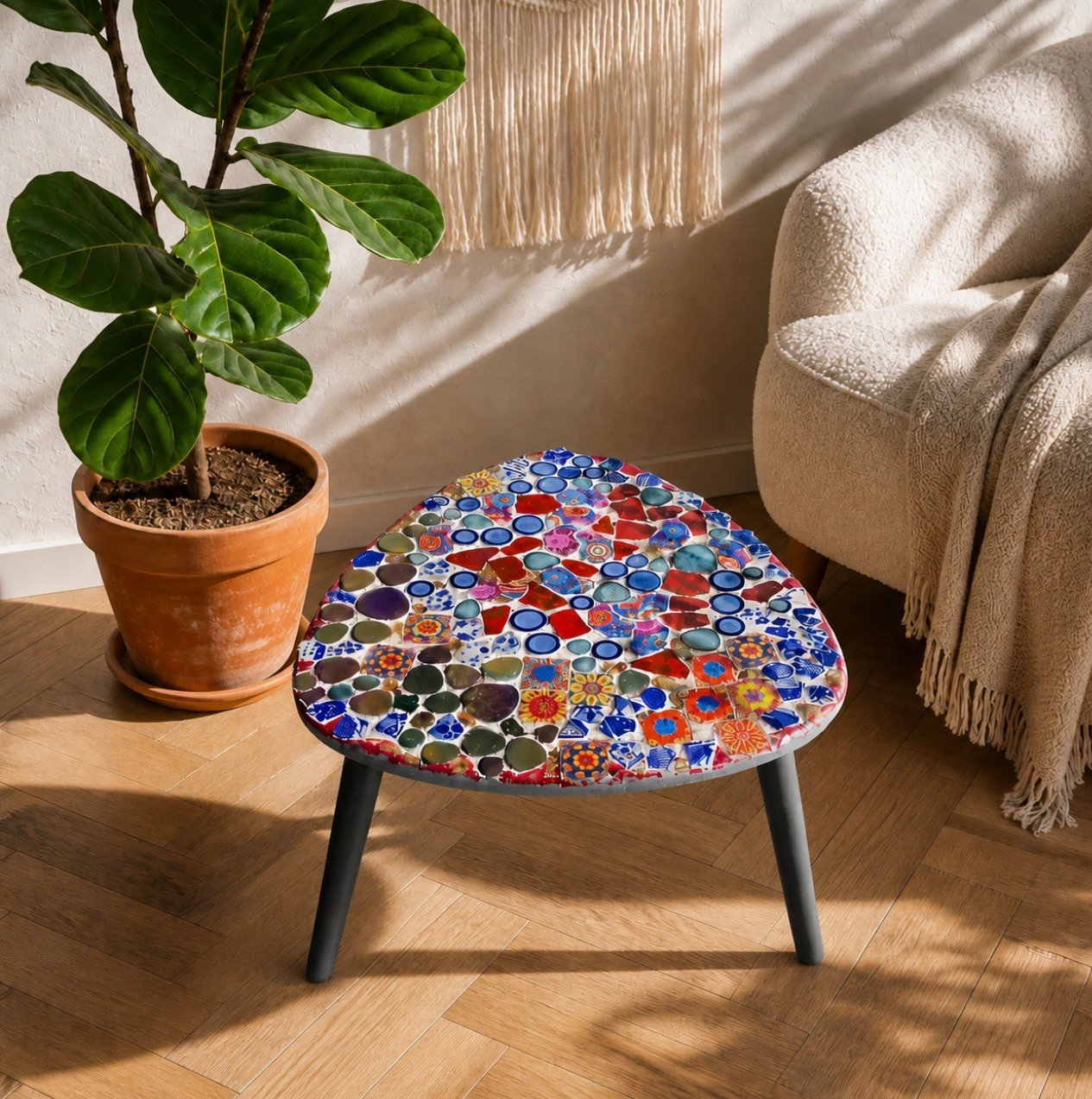 "Éclats de Voyage" Table basse mosaïque artisanale, pièce unique en pierres fines – Image 2